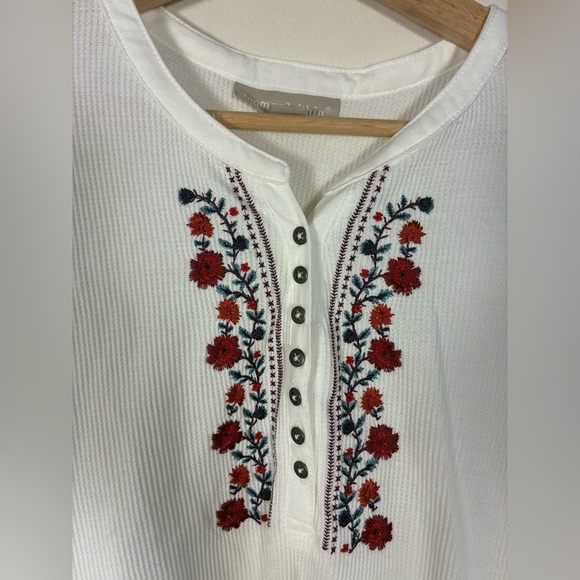 Woman Within Floral Embroidered Waffle Top 2X Boho - Picture 2 of 6